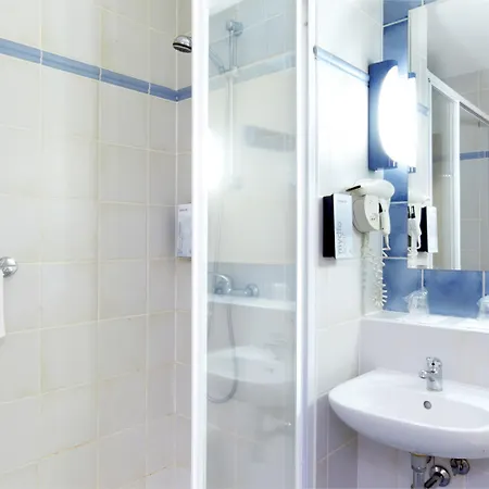 Campanile Villefranche-sur-saône Hotel 3*