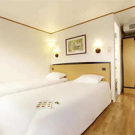 Campanile Hotel 3*